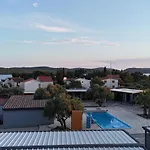 Mobile Elica, * Pirovac