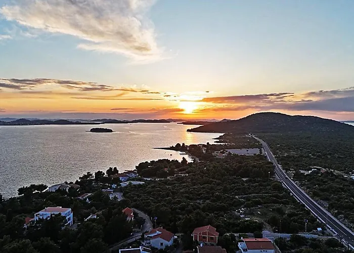 Mobile Elica, Casa vacanze *